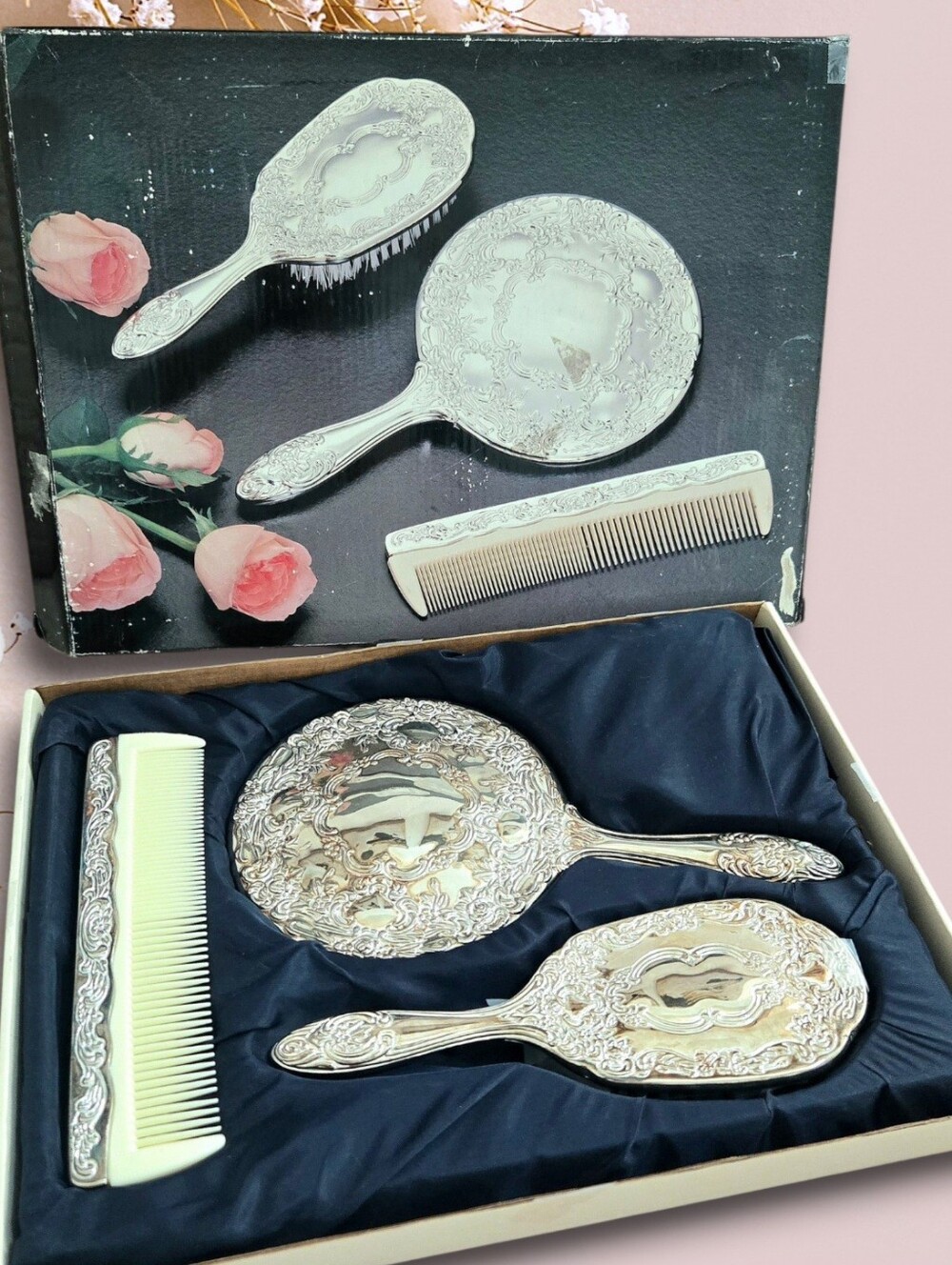 Vintage Davco Silver Plated 3 Pc Vanity Dresser Set Mirror Brush Comb  Boxed